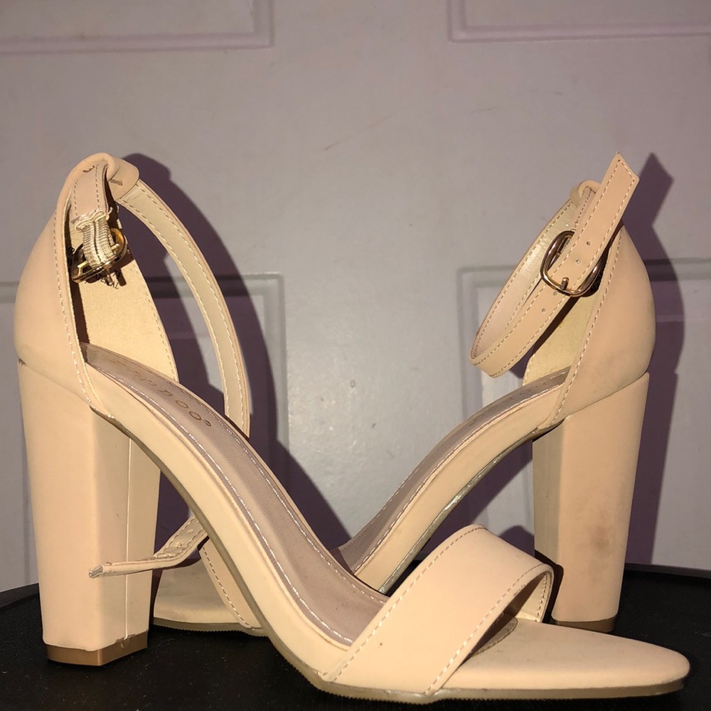 Nude strapped heeled sandals